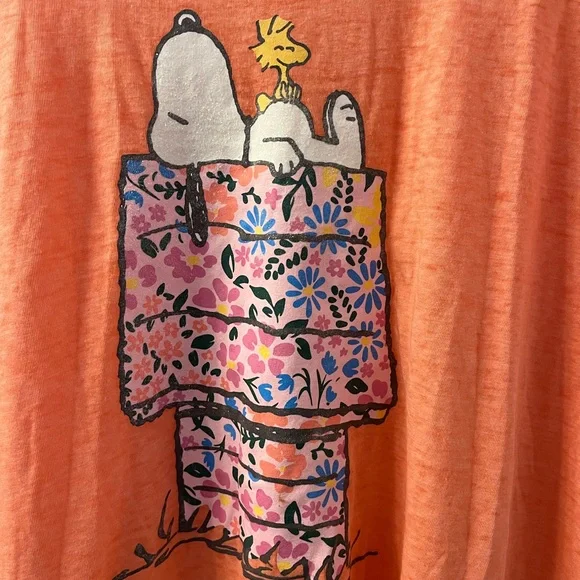 PEANUTS Pink/Coral Peanuts Graphic Tee SIZE 14/16 PTP 26-33 NWOT - Picture 2 of 4